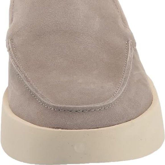 NWOB Calvin Klein Carch Men’s Gray Cloud Low Top Suede Casual Loafer main image 5
